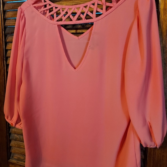 Adorable Top - Picture 2 of 4